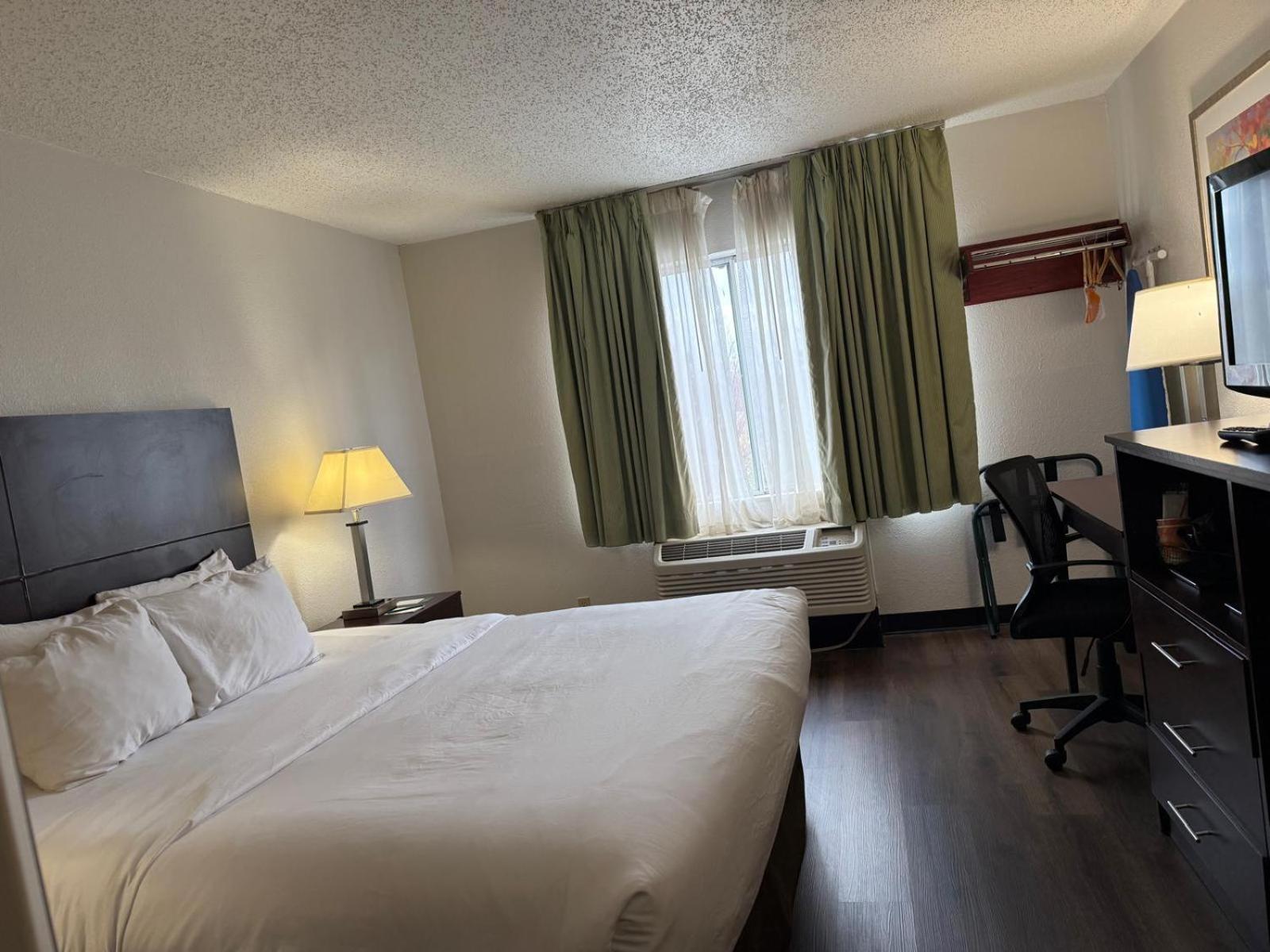 Quality Inn Newark Exterior photo