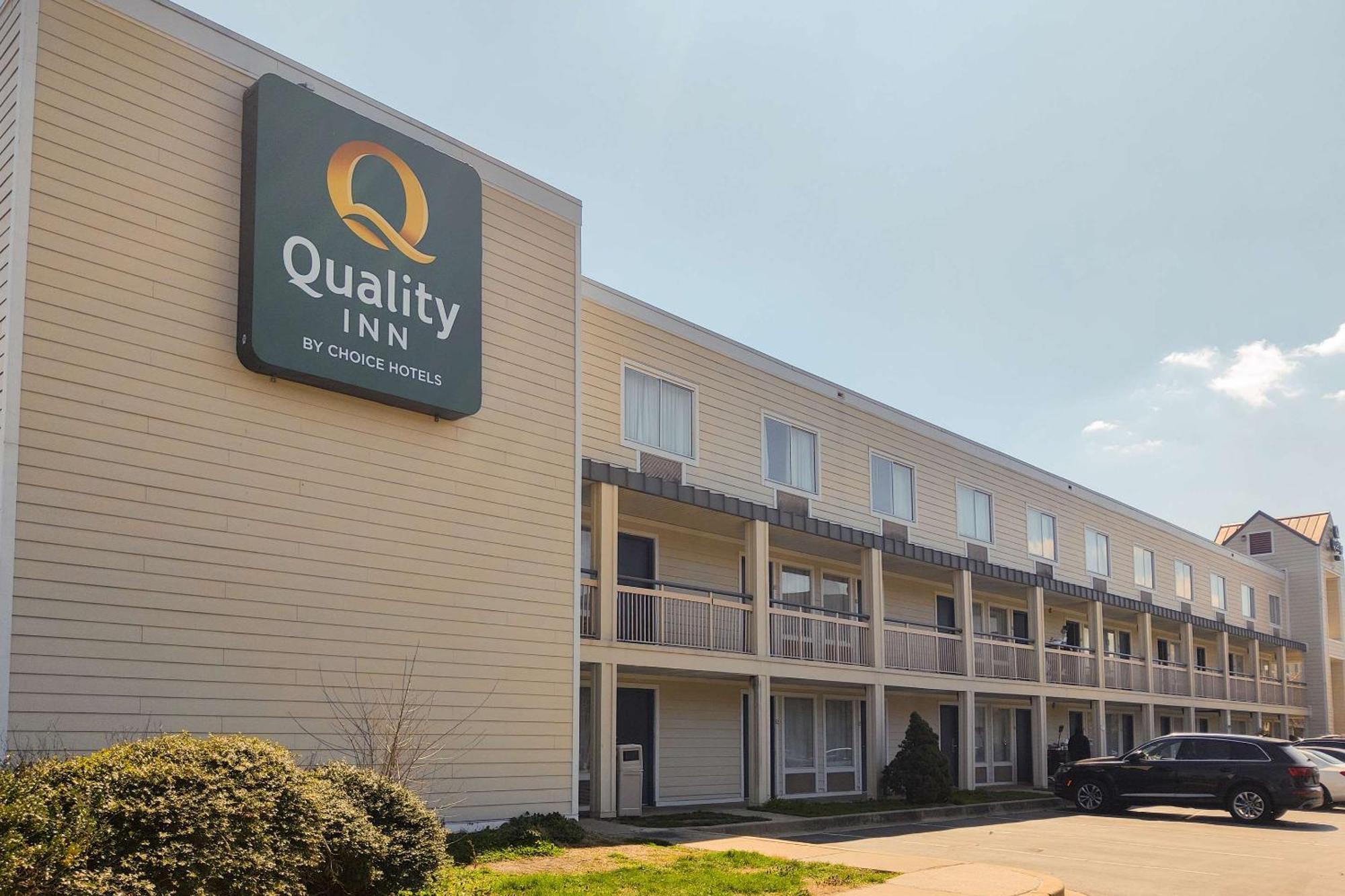 Quality Inn Newark Exterior photo