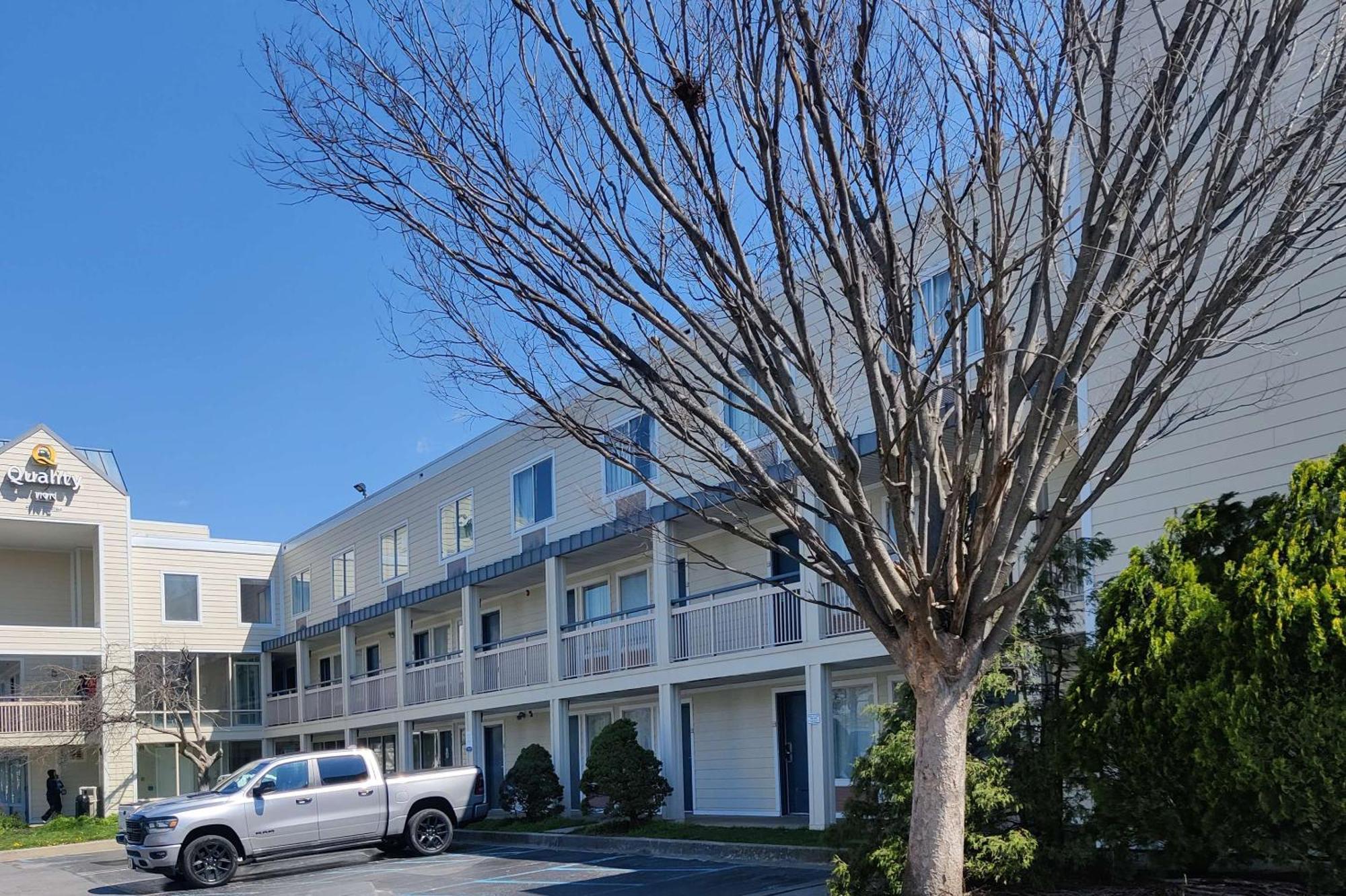 Quality Inn Newark Exterior photo